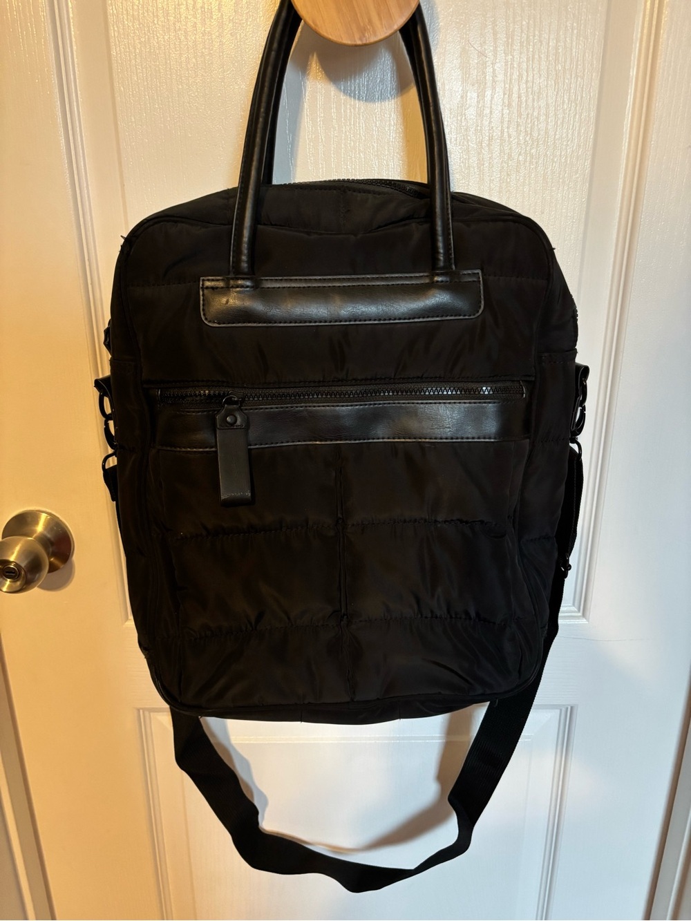 Black Quilted Carry Bag - Unbranded